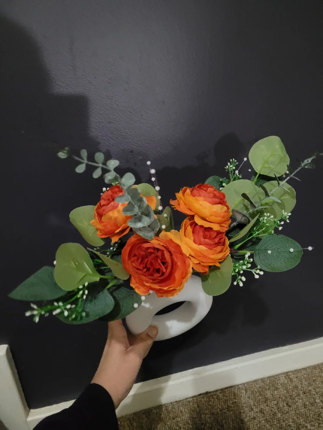 Donut Vase with Artificial Orange Flowers 🥕 image indicator(4)