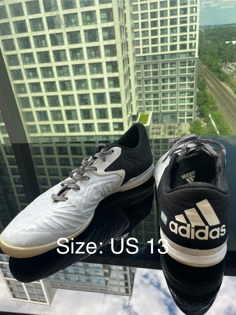 Adidas men size 13 thumbnail