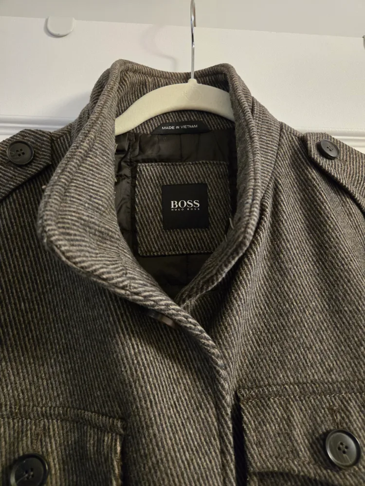 BOSS Wool Blend Coat - Size 40 US image indicator(2)