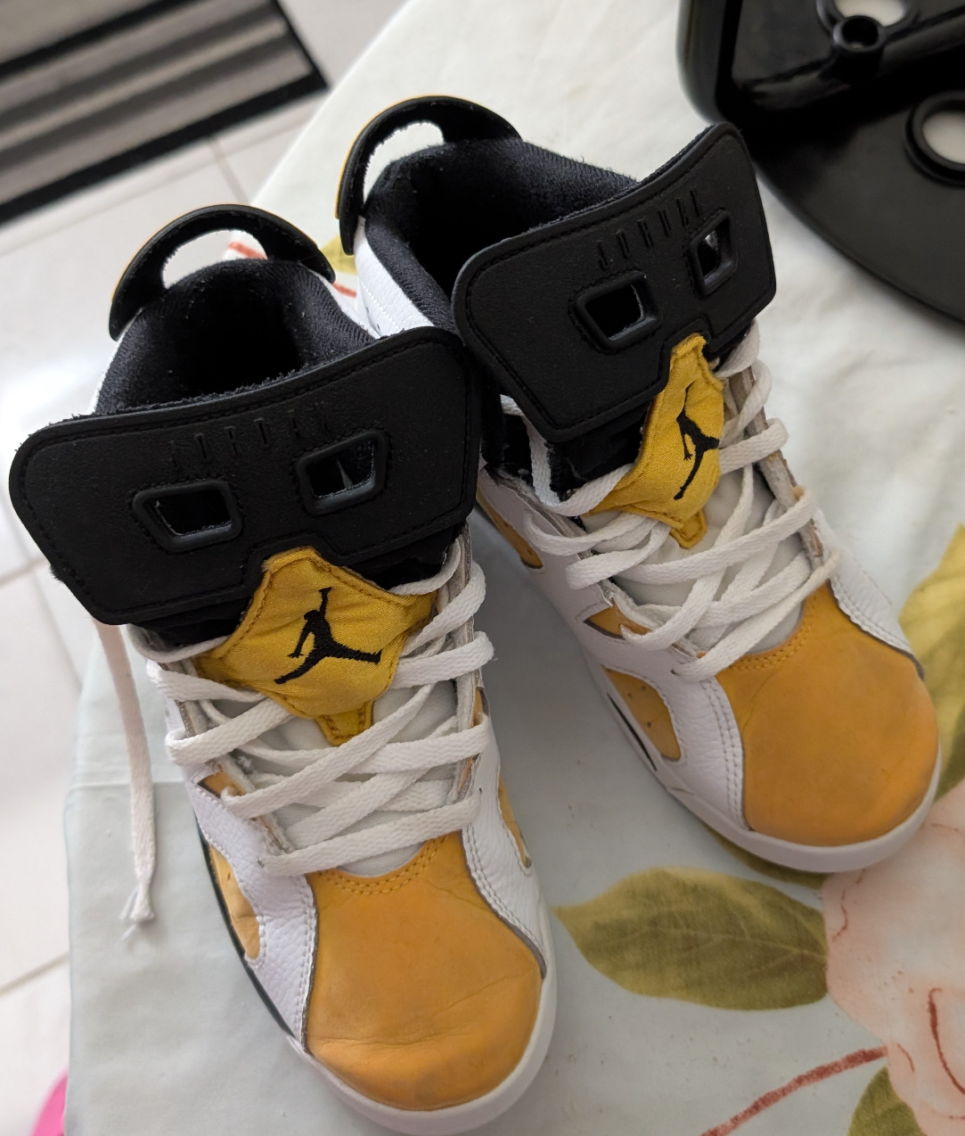 Jordan 6 Retro Toddler Shoes - Size EU 35