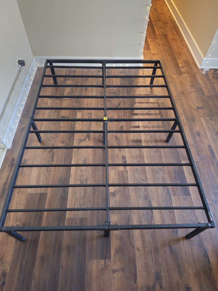 Double size Metal Bed Frame - photo 3