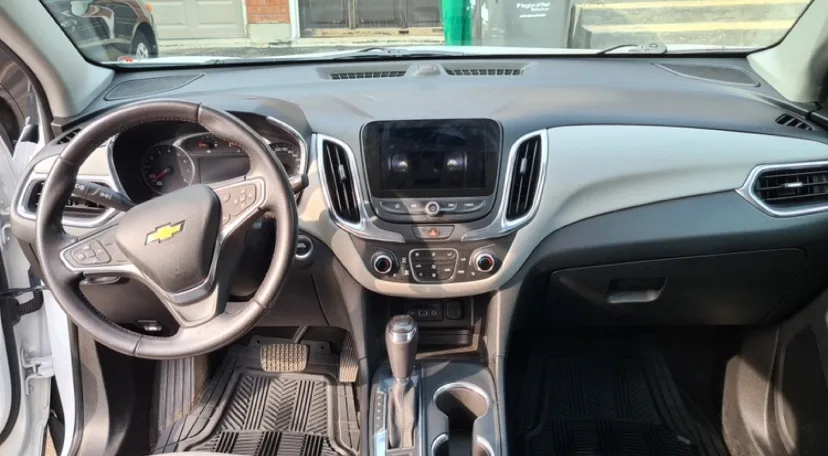 2019 Chevrolet Equinox AWD LT 2.0T image indicator(4)