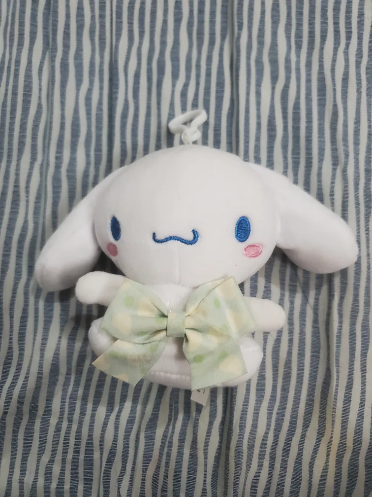 cinnamoroll Sanrio keychain plush thumbnail