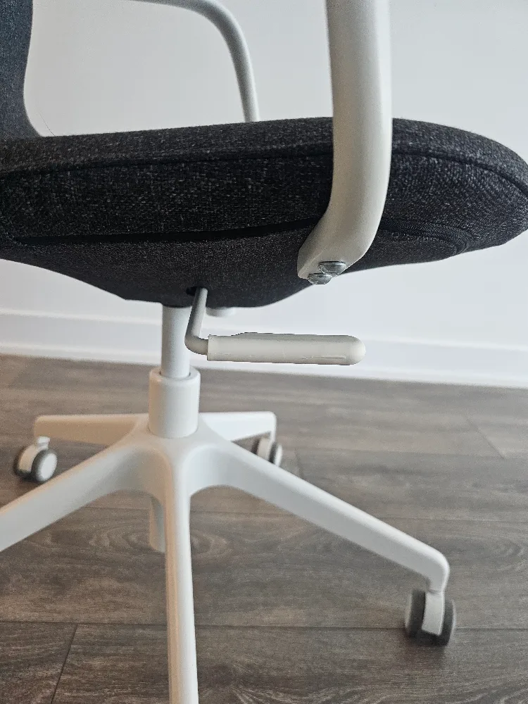 IKEA LÅNGFJÄLL Office Chair - Great Condition! image indicator(5)