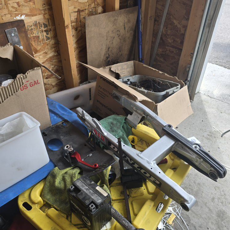 Bunch of dirtbike parts - photo 2