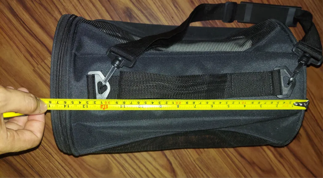 Black Pet Carrier image indicator(6)