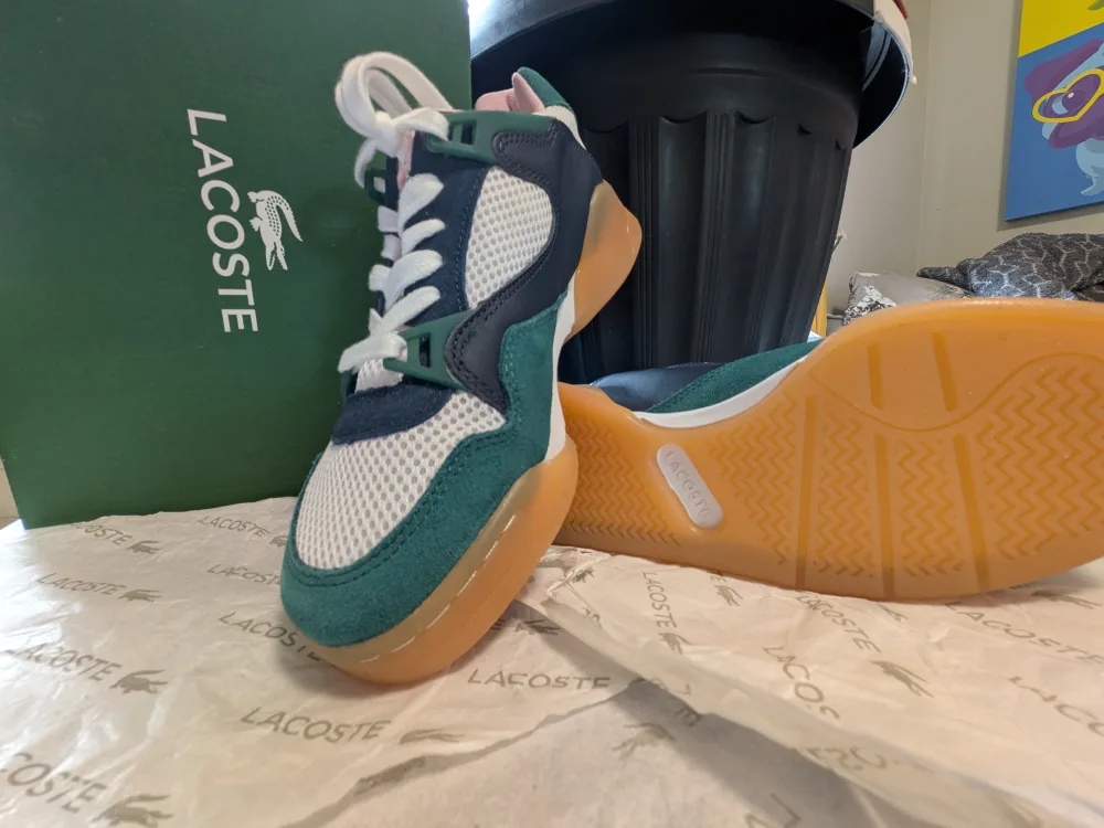 Lacoste  Sneakers - Size 6 image indicator(2)