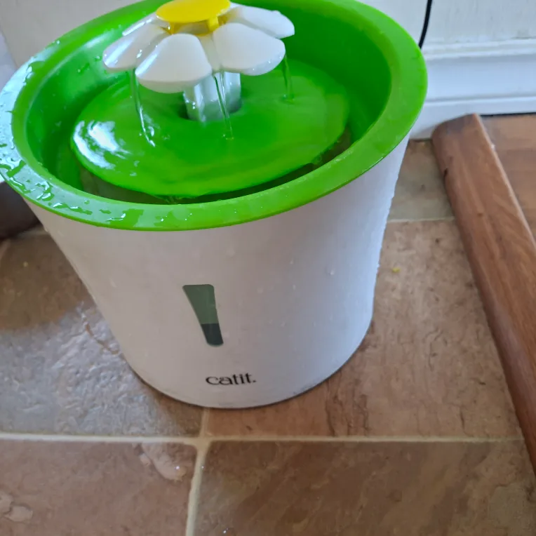 Catit water Fountain + Filters - 4 Pack thumbnail