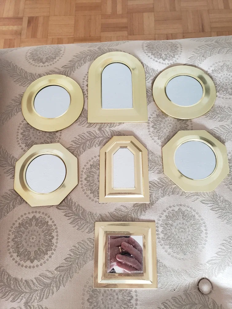 Set of 7 Gold Decorative Mirrors thumbnail