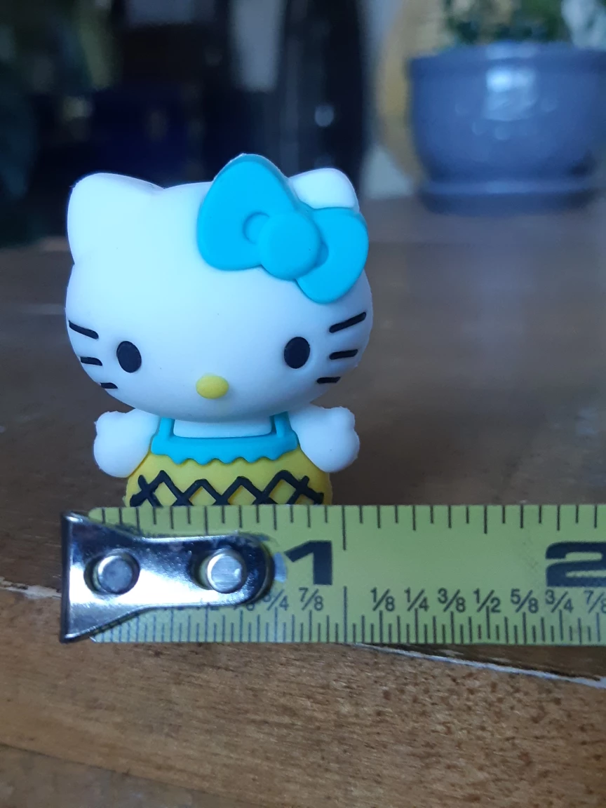 Hello kitty Yellow Pineapple series 2 collectible figure - photo 5