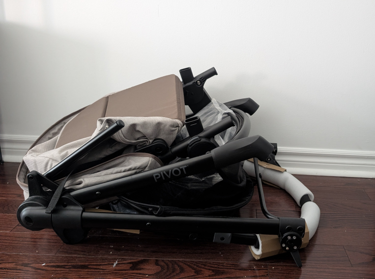 Evenflo Pivot Stroller - photo 3