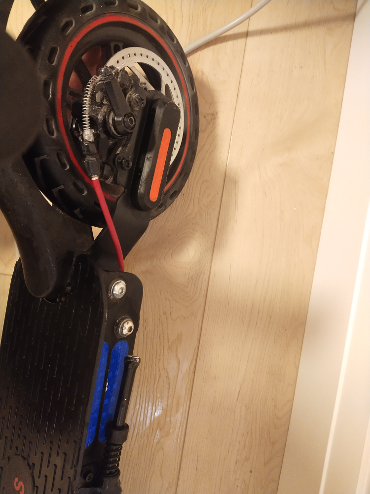 Flyon Wheels Flash 5.0 Electric Scooter - photo 5