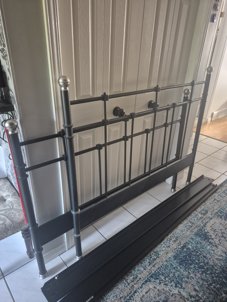 Metal Bed Frame - Black - photo 3