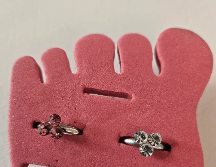 Toe Rings with Rhinestone Detail thumbnail