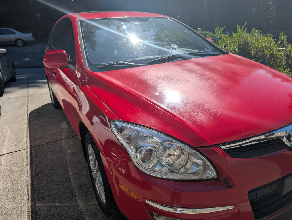 Hyundai Elantra Touring - Red Wagon