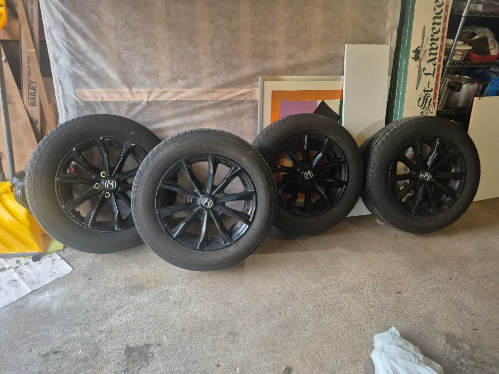 Set of 4 Tires 235/60R18 with Honda Rims honda crv 2024 image indicator(7)