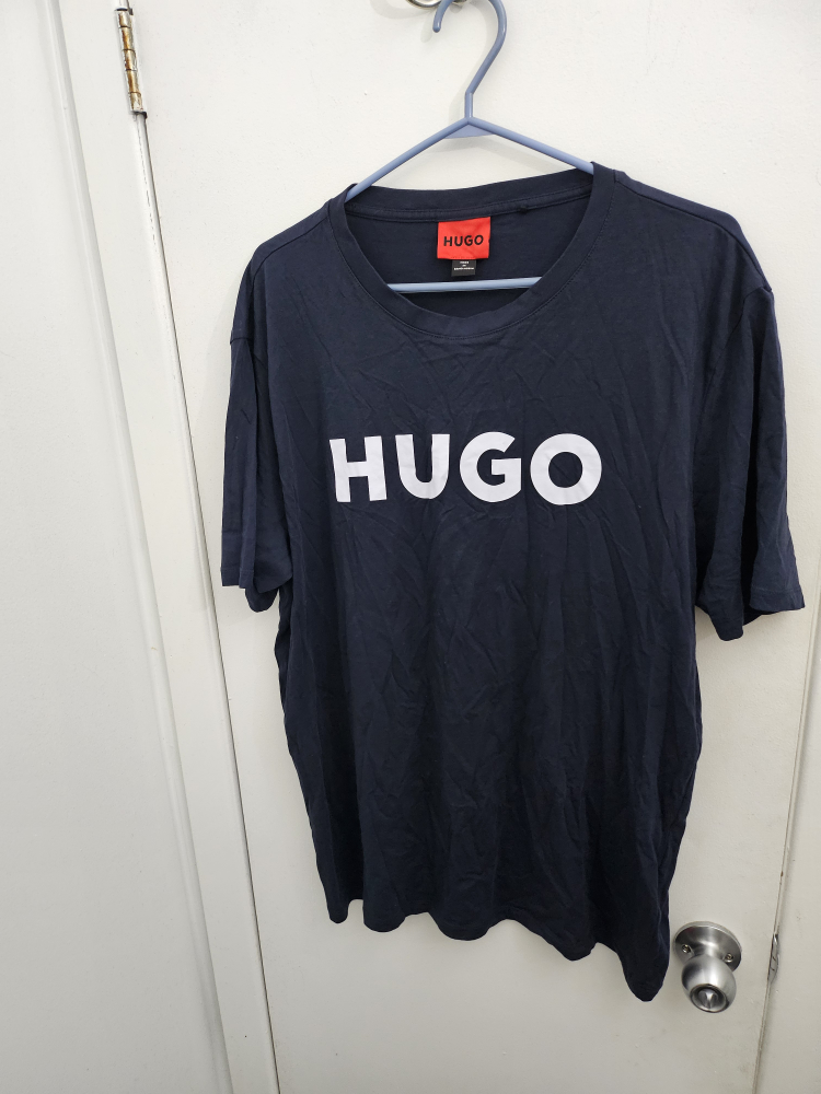 T-shirt Hugo bleu marine, taille XL