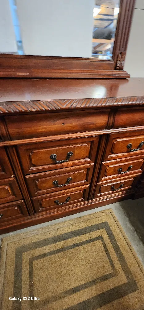 Vintage Wood Dresser with Mirror image indicator(2)