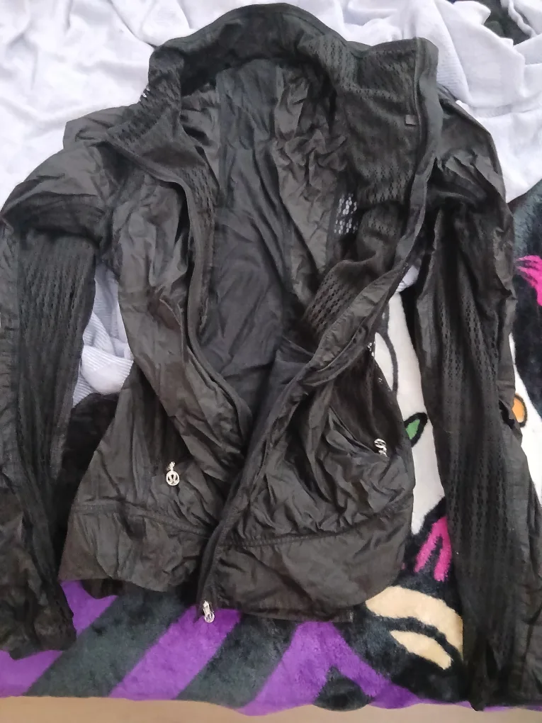 Lululemon Black Jacket thumbnail