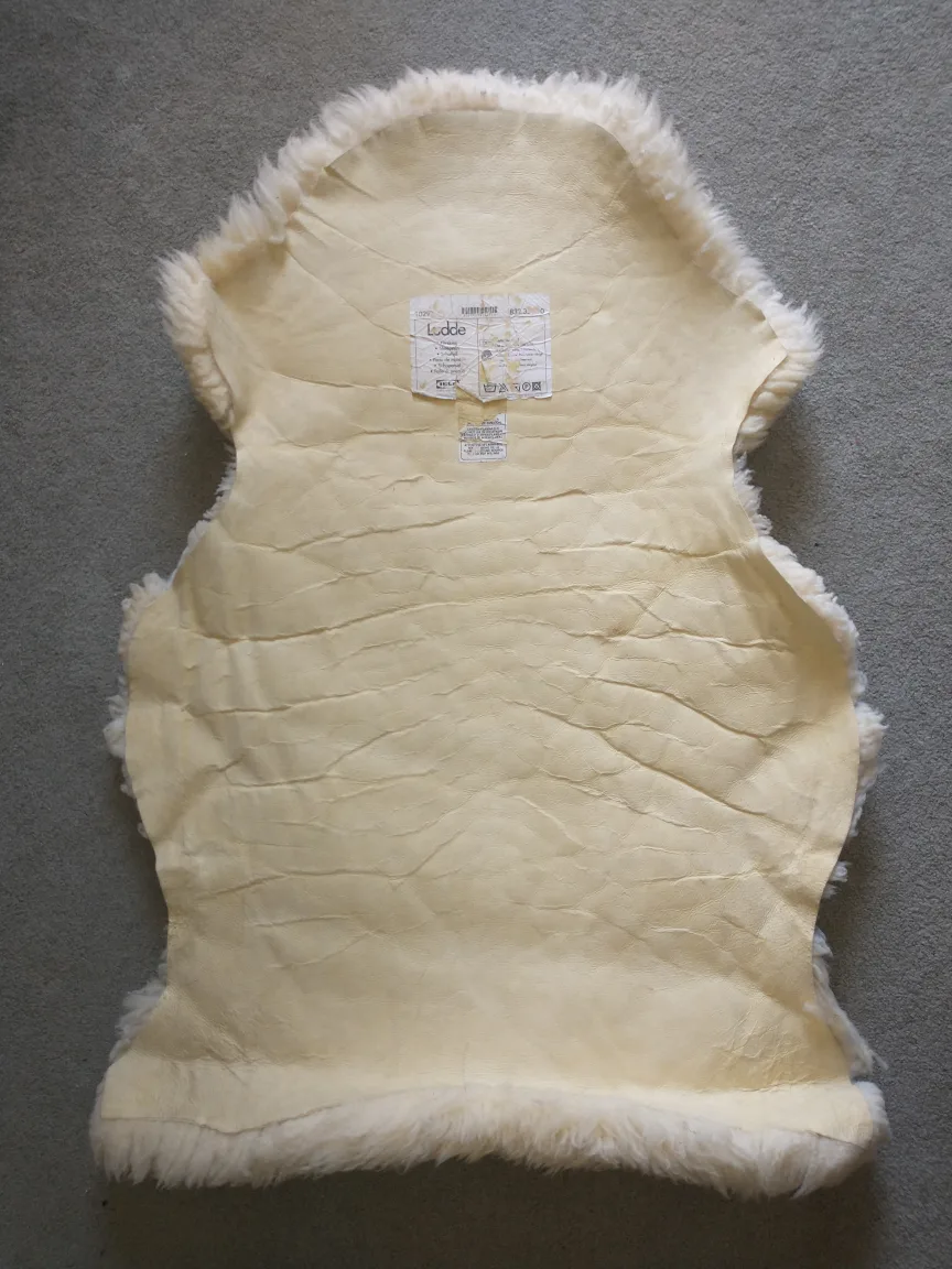 Ikea Ludde Genuine Sheepskin Rug (not faux fur) image indicator(2)