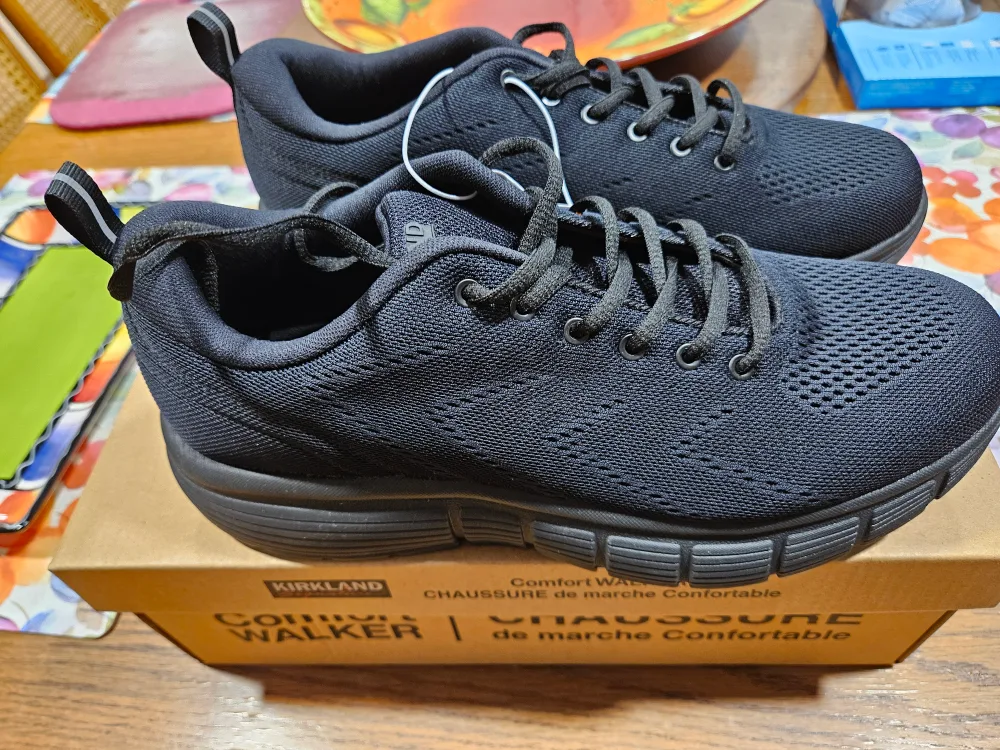 NEW Kirkland Signature Comfort Walker - Men's Size 10