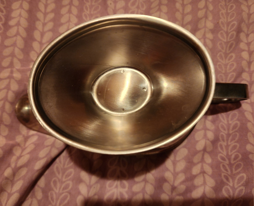 Vintage Silver Plated Butter Dish & Gravy Boat CASH ONLY - photo 4