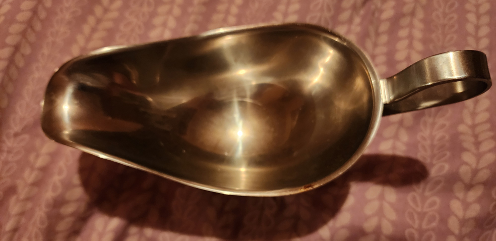 Vintage Silver Plated Butter Dish & Gravy Boat CASH ONLY - photo 5