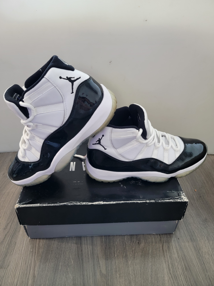Air Jordan 11 Retro Concord 10.5