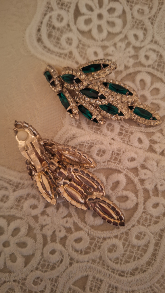 Emerald & Rhinestone Clip-on Earrings - photo 3