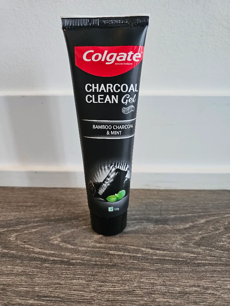 Colgate Charcoal Clean Gel + Toothbrushes set image indicator(2)