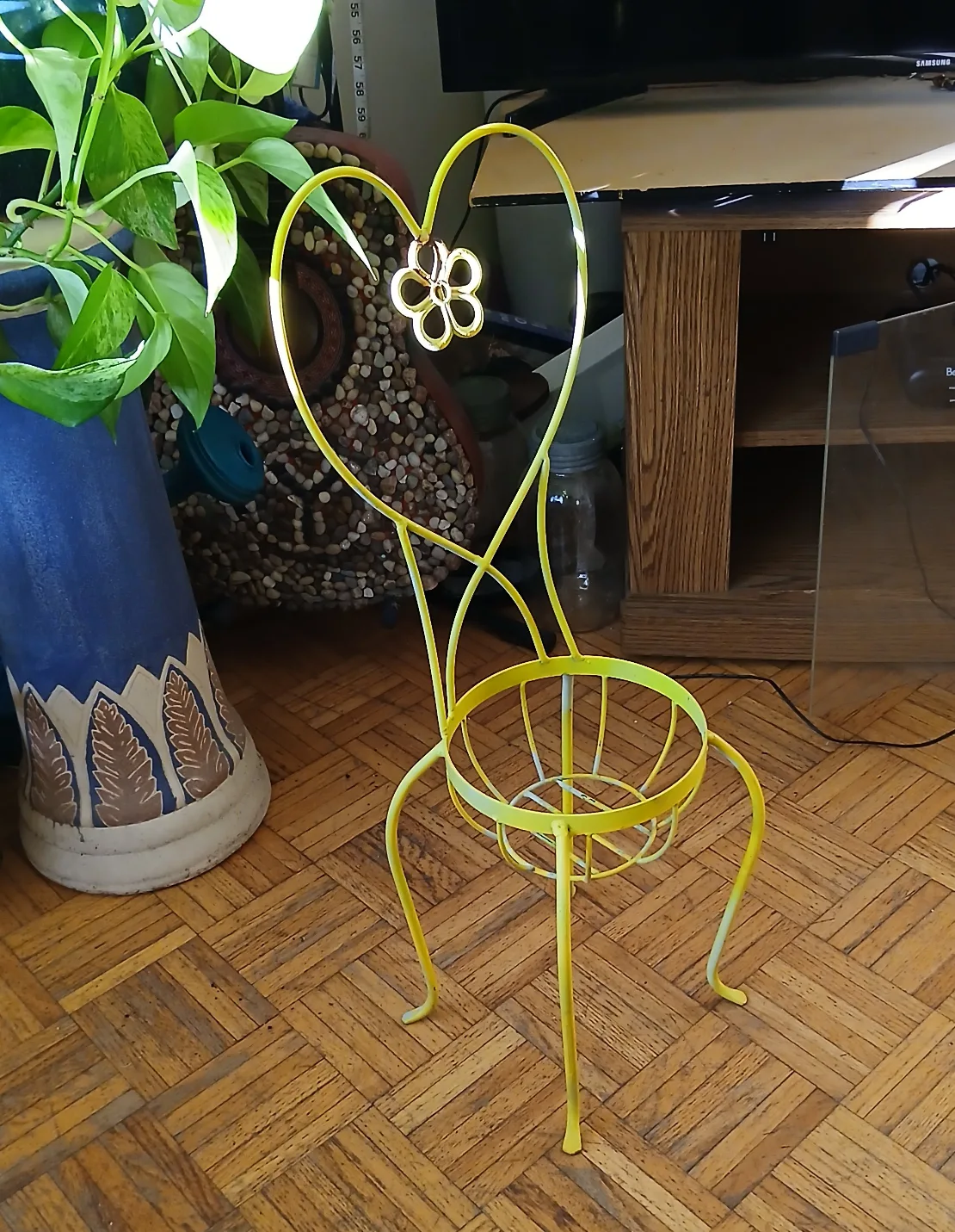 Yellow Metal Heart Plant Stand thumbnail