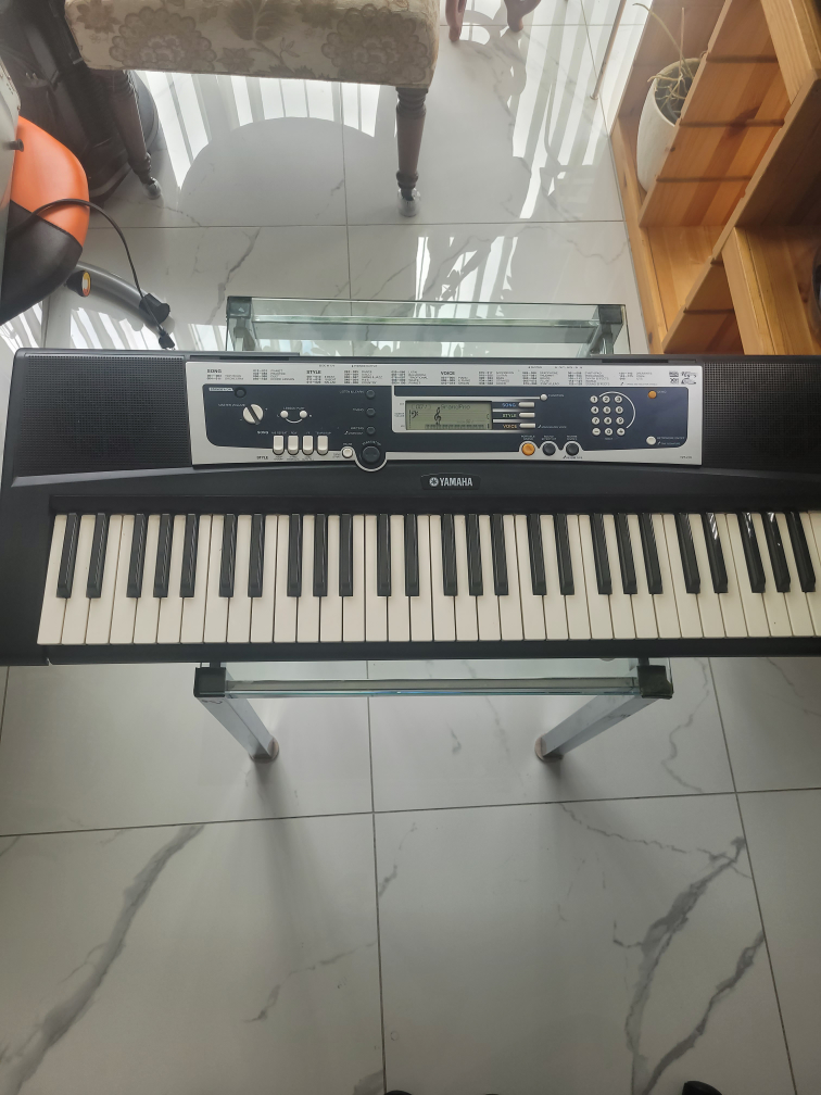 Casio CTK-1100 Electronic Keyboard w/ Box