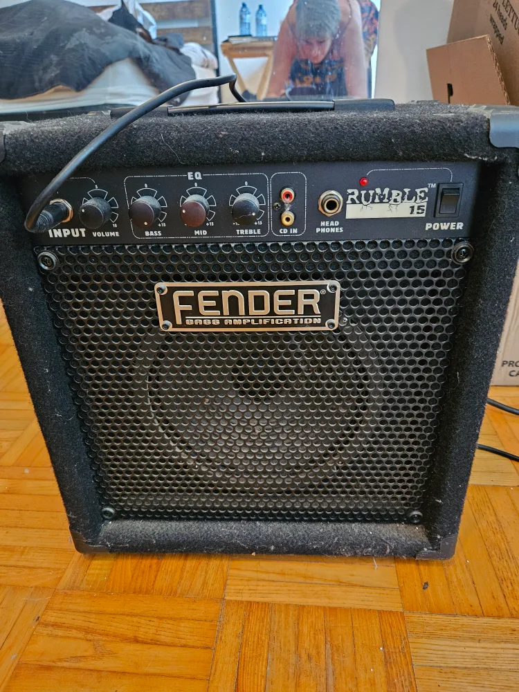 Fender Rumble 15 Bass Amplifier thumbnail