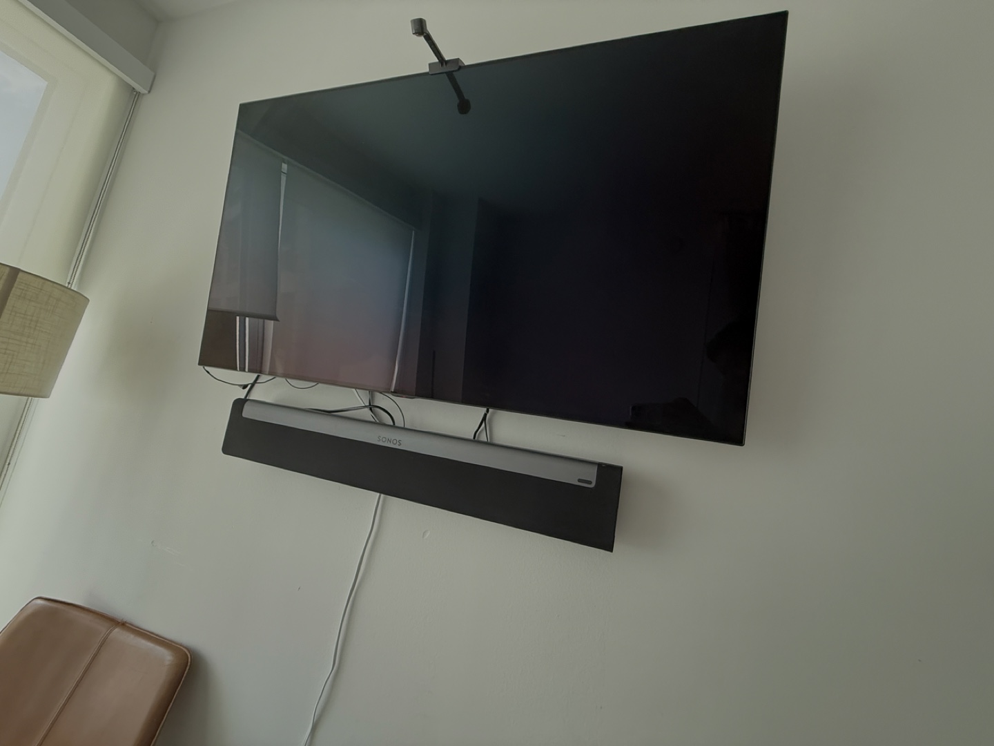 LG 55” Oled c8 Smart tv + SONOS Playbar + Wall Mounting Brackets