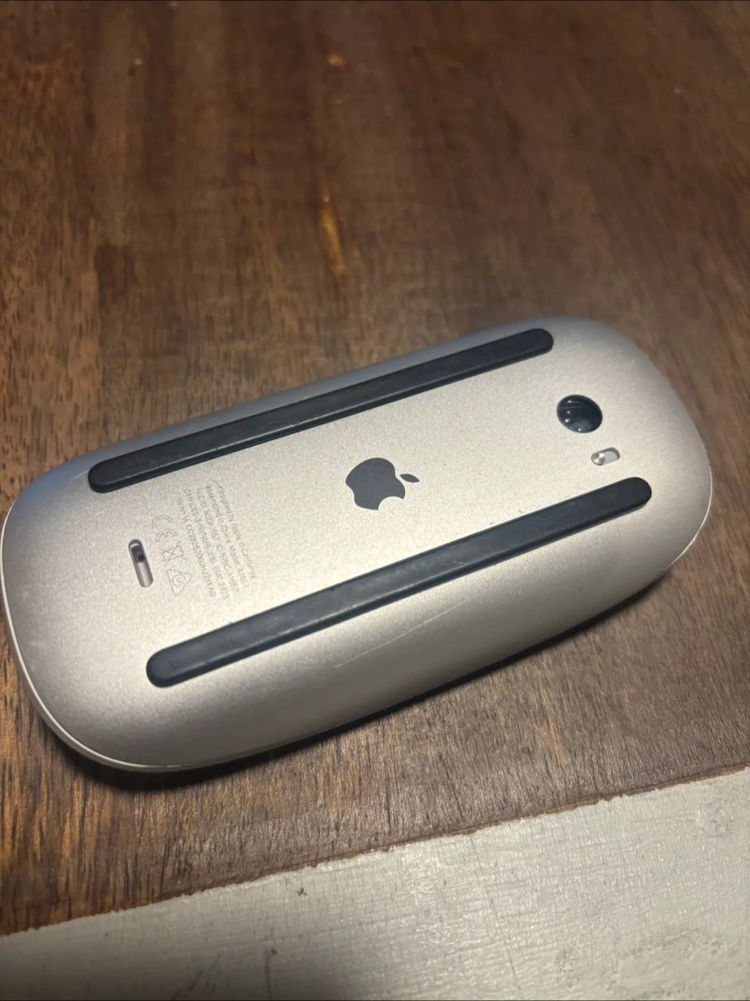 Apple Magic Mouse - Silver image indicator(2)