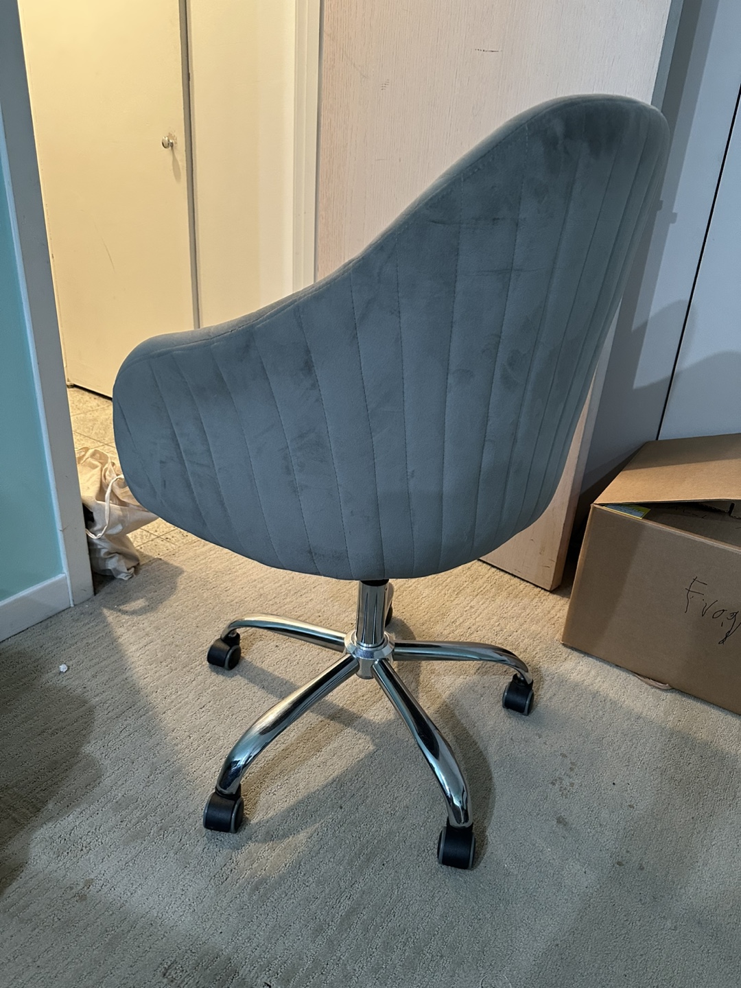Gray Swivel Desk Chair - photo 2