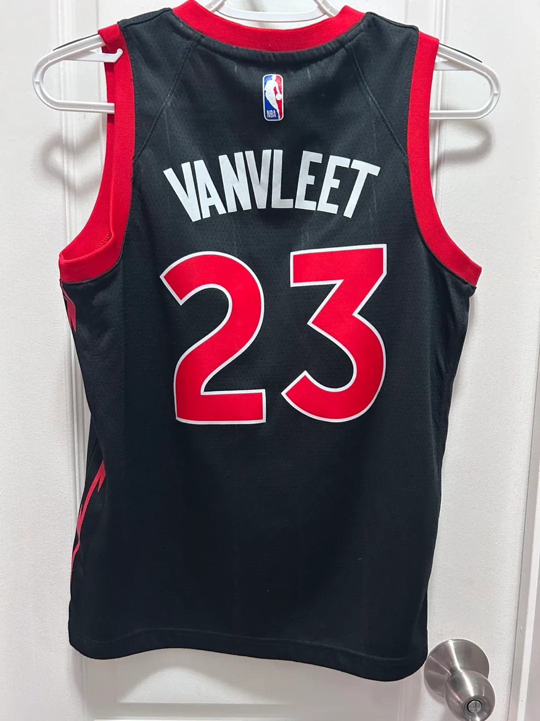 Jordan Raptors VanVleet #23 Jersey - Size M image indicator(2)