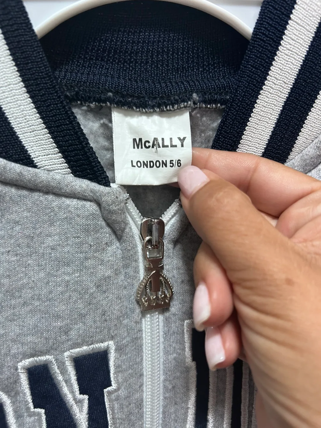McAlly London Jacket Size 5/6 image indicator(2)