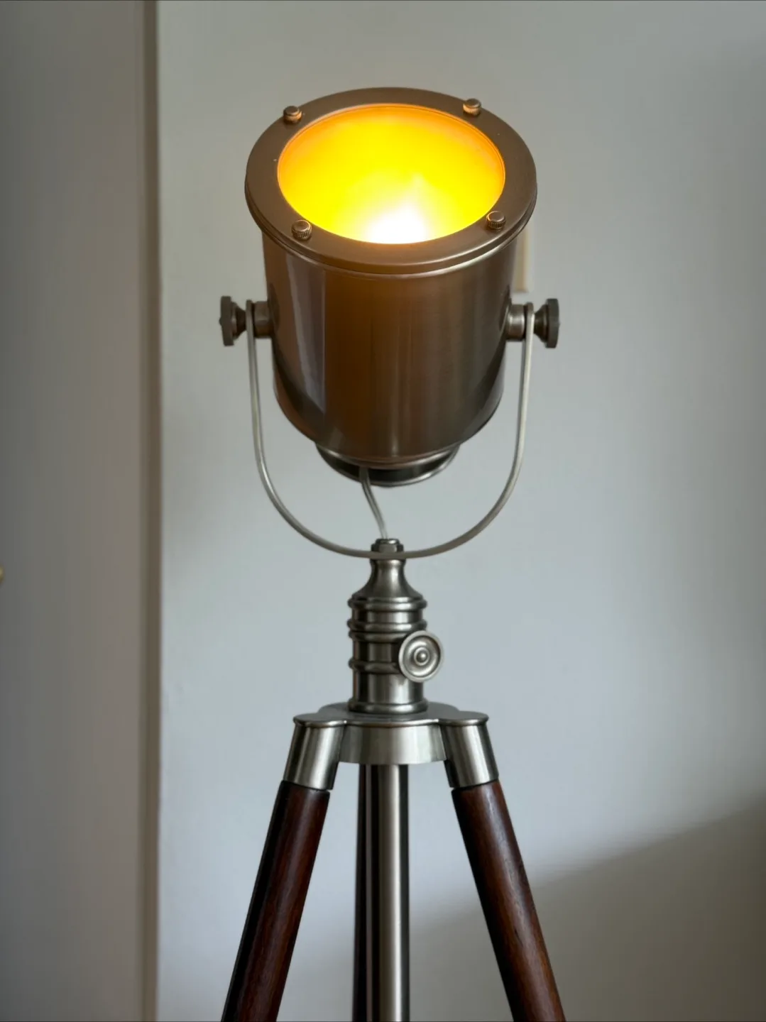 Vintage Style Tripod Floor Lamp thumbnail