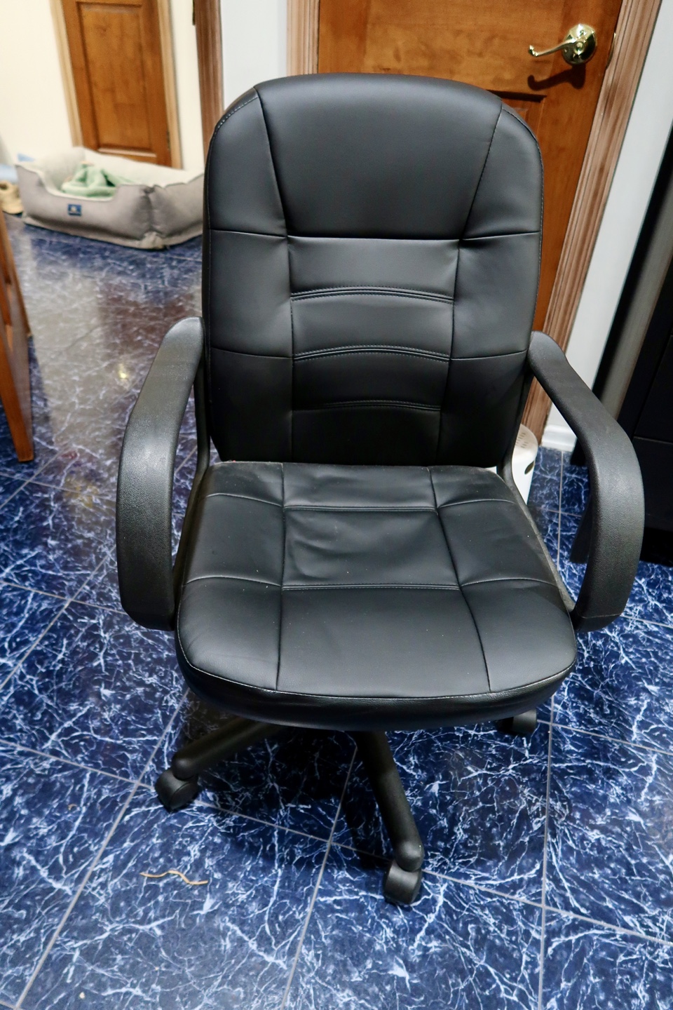 Black Office Chair - photo 2