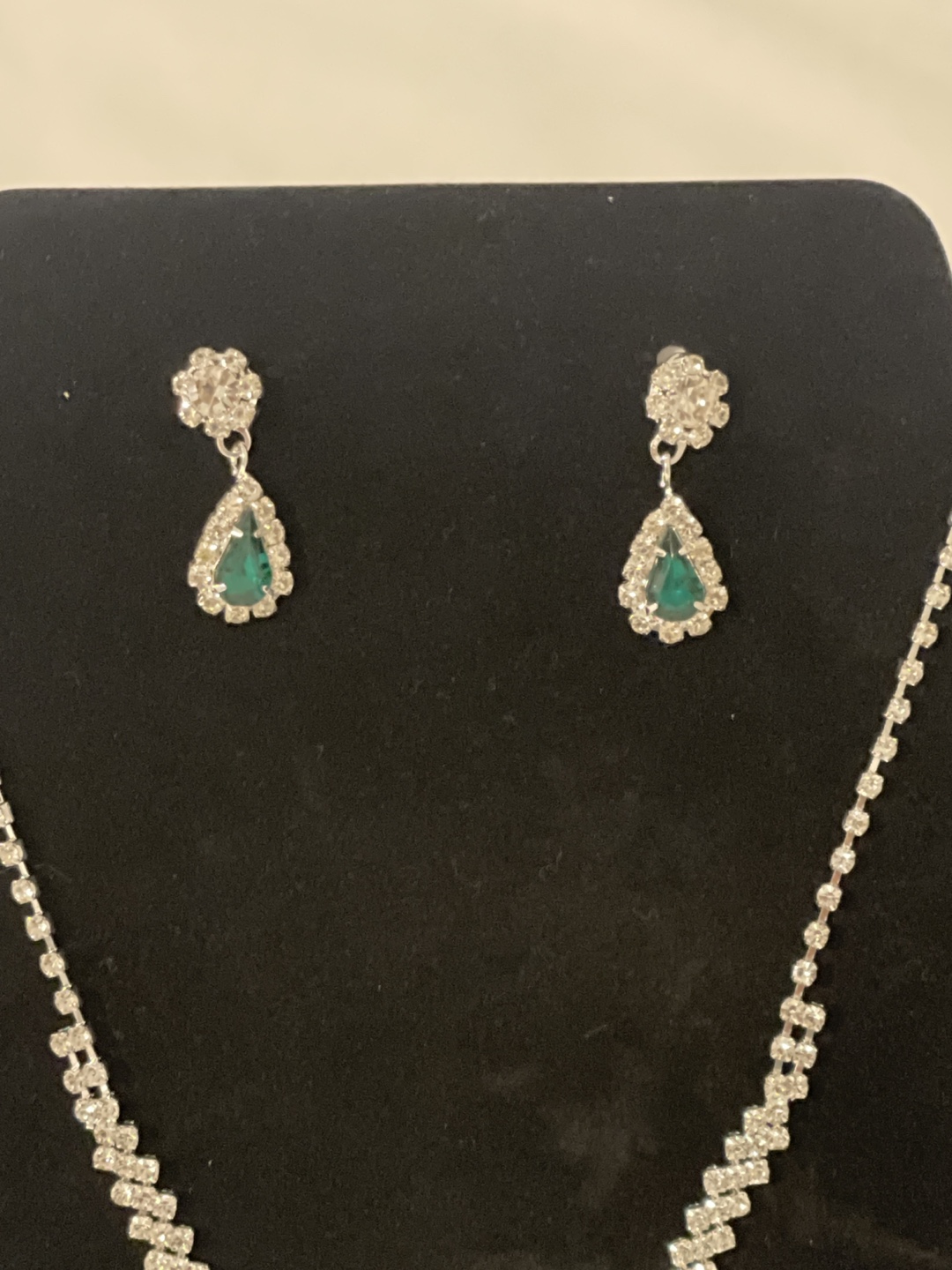 Jewellery Set: Necklace, Bracelet, Earrings - photo 3