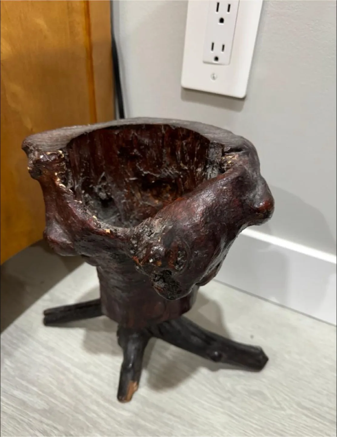 Wooden Plant Stand thumbnail