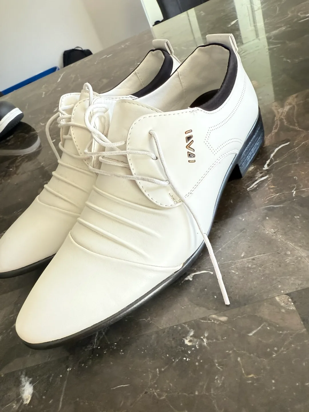 IVVI White Dress Shoes thumbnail