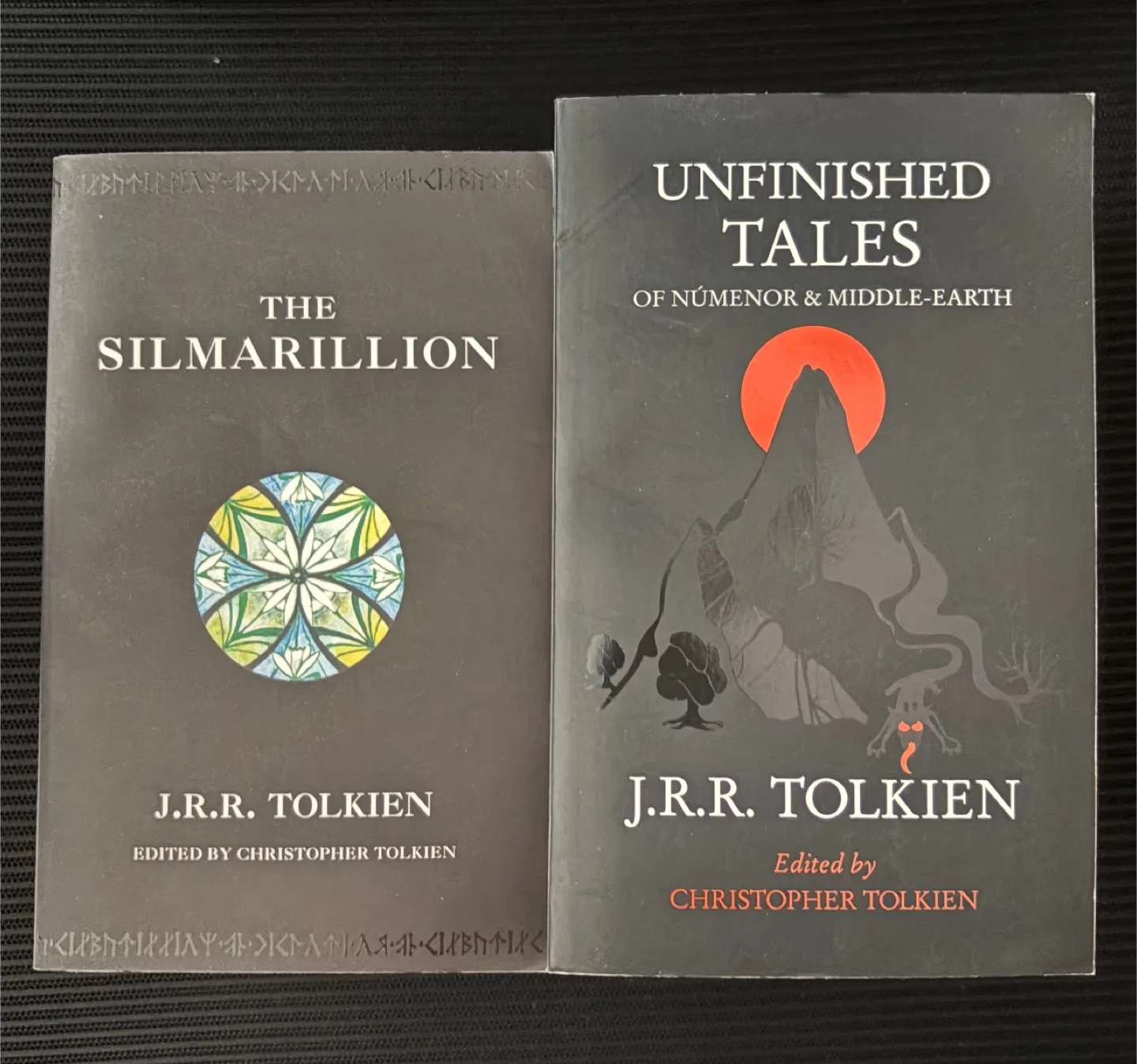 J.R.R. Tolkien Lord of the Rings Book Set image indicator(3)
