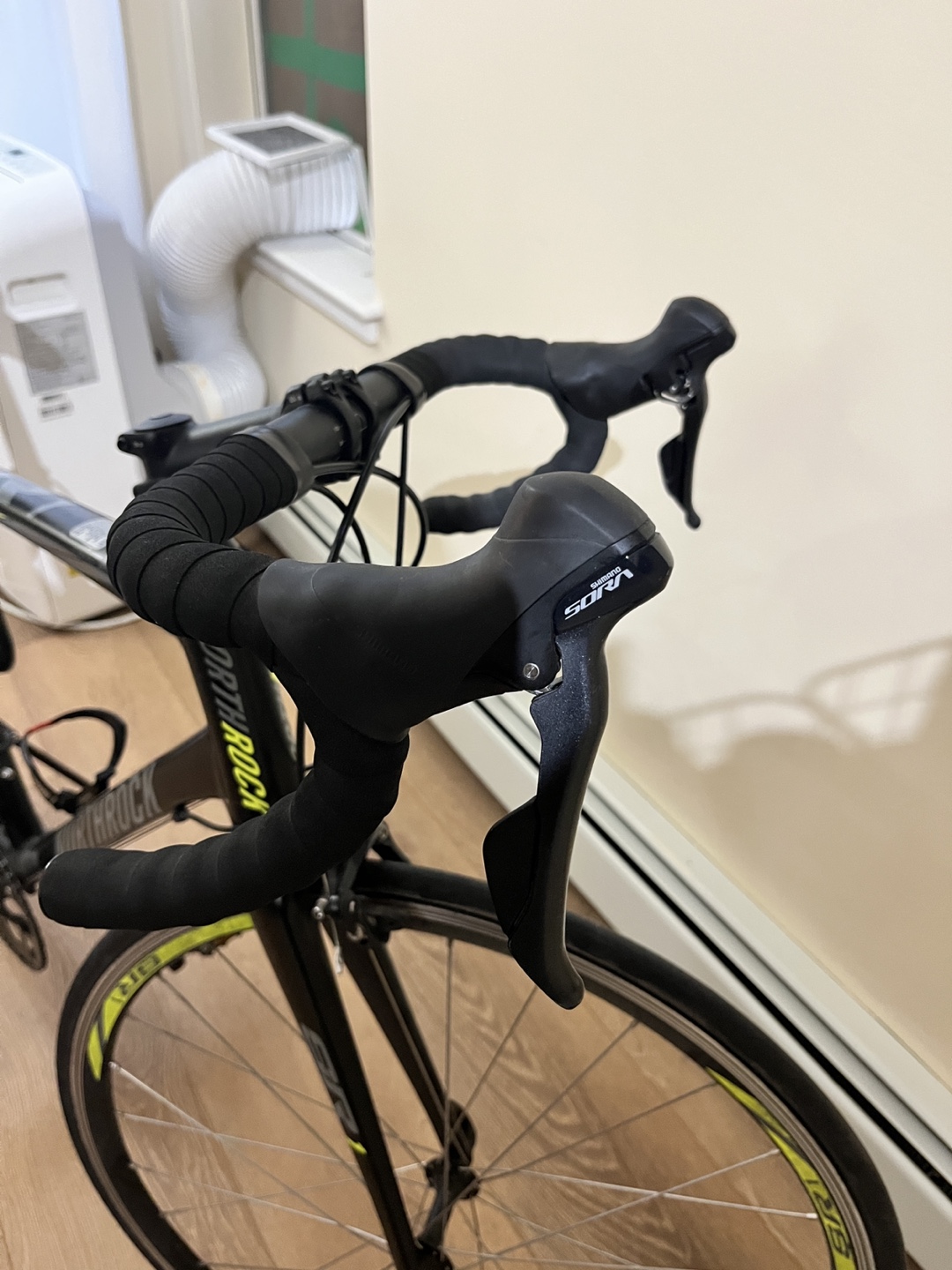 Northrock SR1 Road Bike - Black and Yellow - photo 5