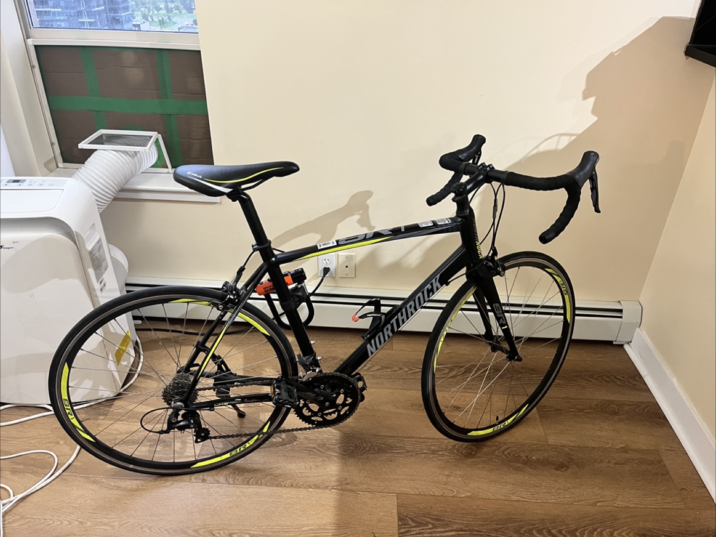 Northrock SR1 Road Bike - Black and Yellow - photo 3