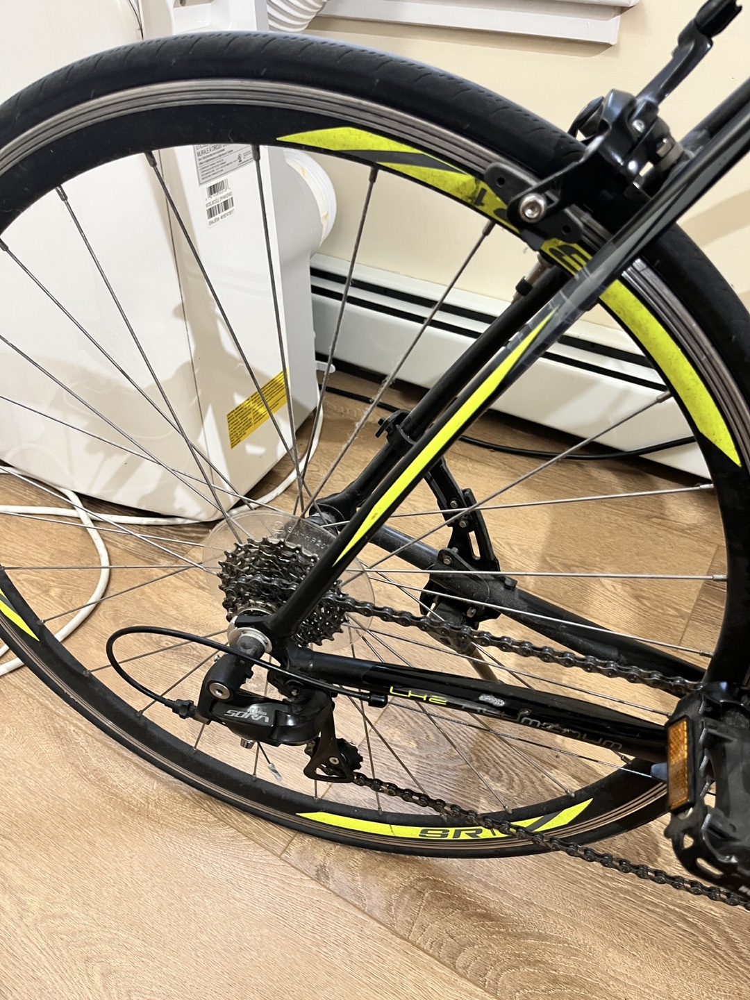 Northrock SR1 Road Bike - Black and Yellow - photo 4