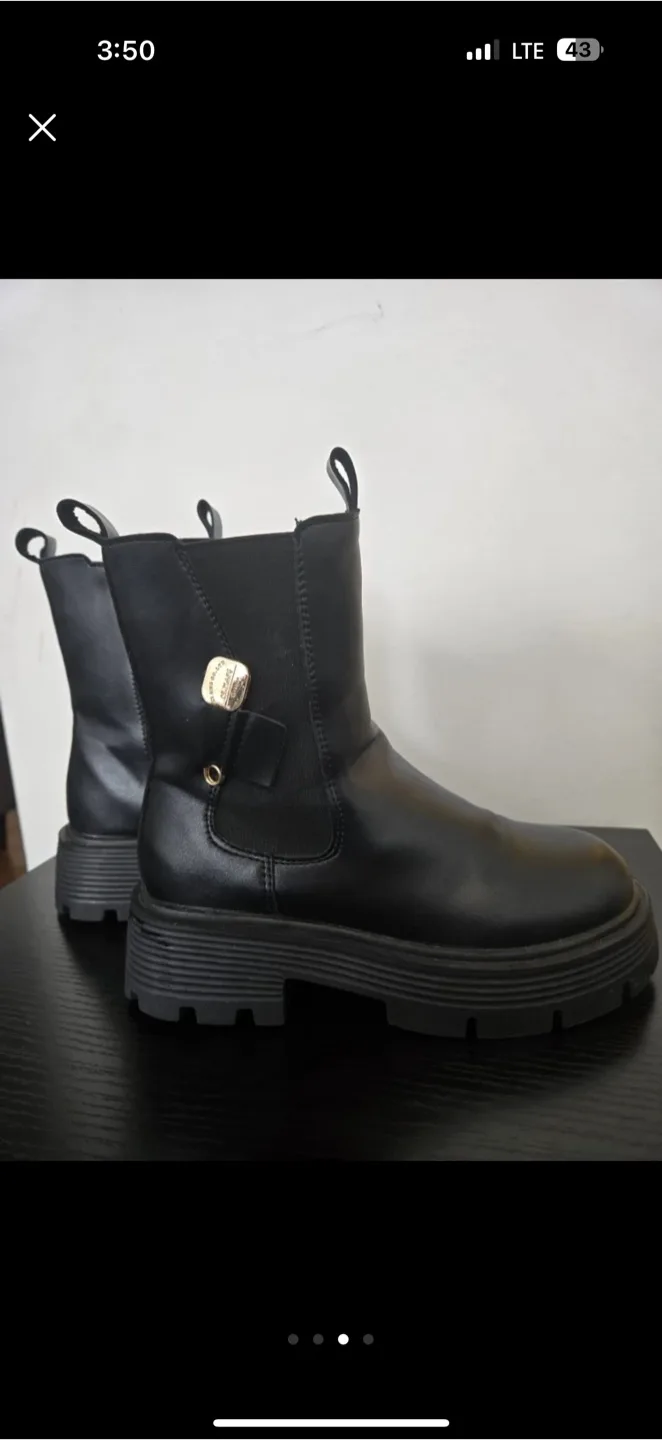 Black Ankle Boots image indicator(2)