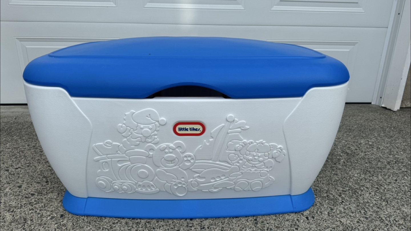 Little Tikes Toy Chest - Blue & White