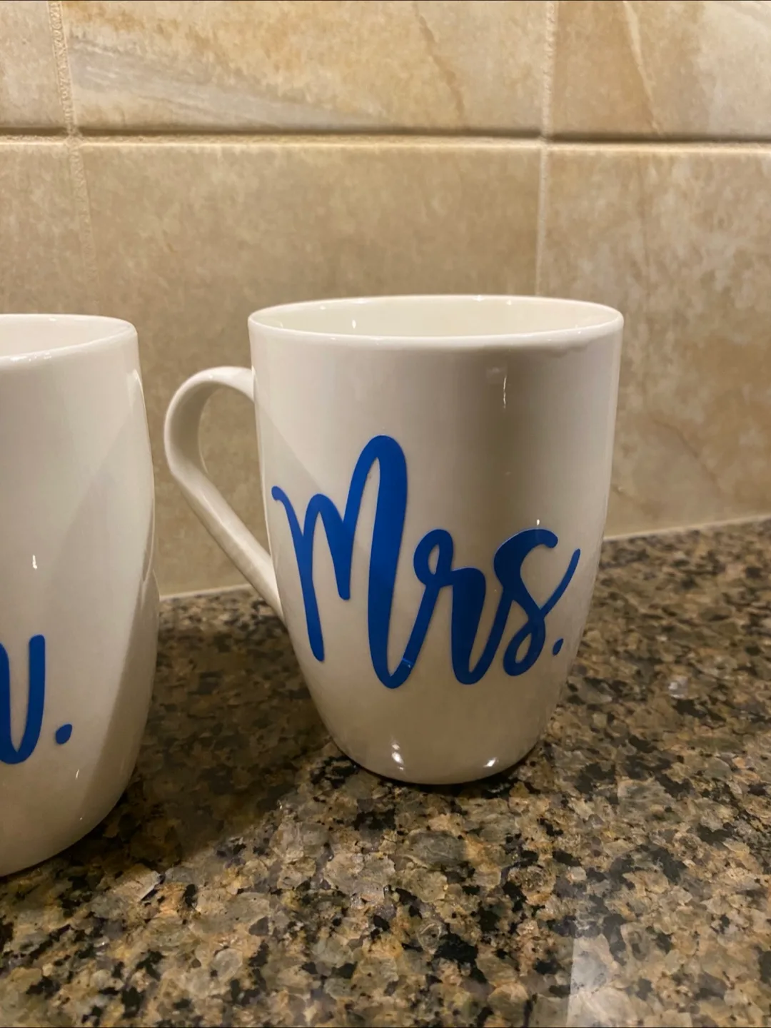 Mr. & Mrs. Coffee Set image indicator(3)